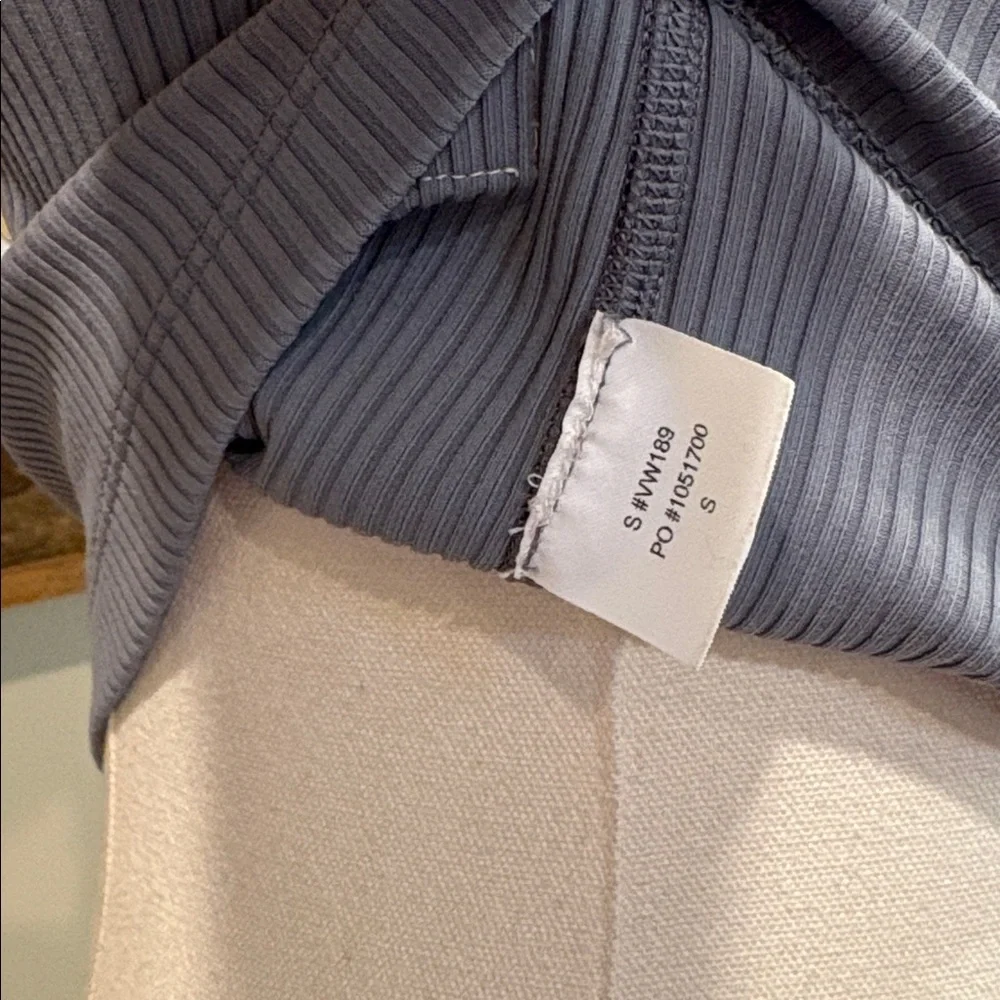 Vuori Blue Ribbed Tank Top - Picture 5 of 7